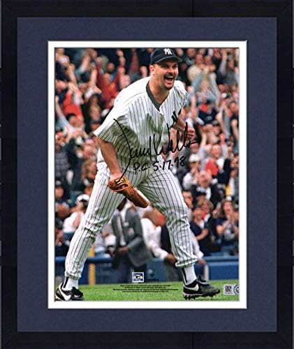 Çerçeveli David Wells New York Yankees İmzalı 8 x 10 PG 5-17-98 Yazıtlı Mükemmel Oyun Yumruk Pompası Fotoğrafı - İmzalı